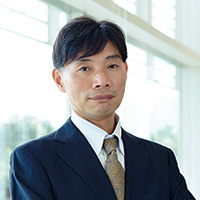 学長 北川 裕之