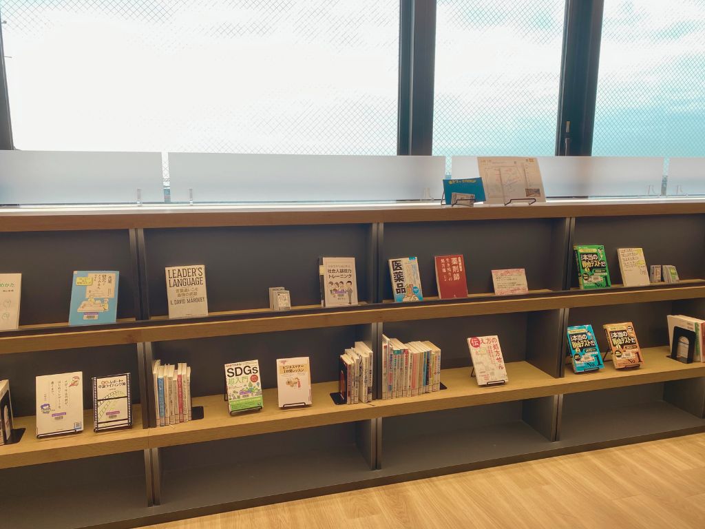 A棟ブックラウンジ　書架A-8