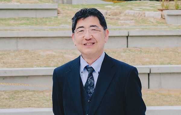 神戸薬科大学古田 管財課長